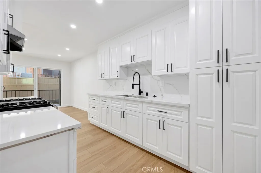 Additional image 42 of 17303 Chatsworth Street Unit 4, Granada Hills, CA 91344