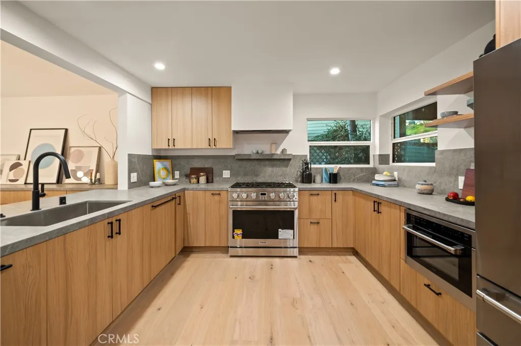 Additional image 35 of 3947 Sumac Drive, Sherman Oaks, CA 91403