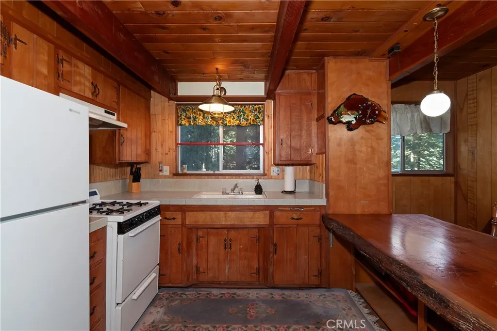 Additional image 10 of 31470 Cedarwood Drive, Running Springs, CA 92382