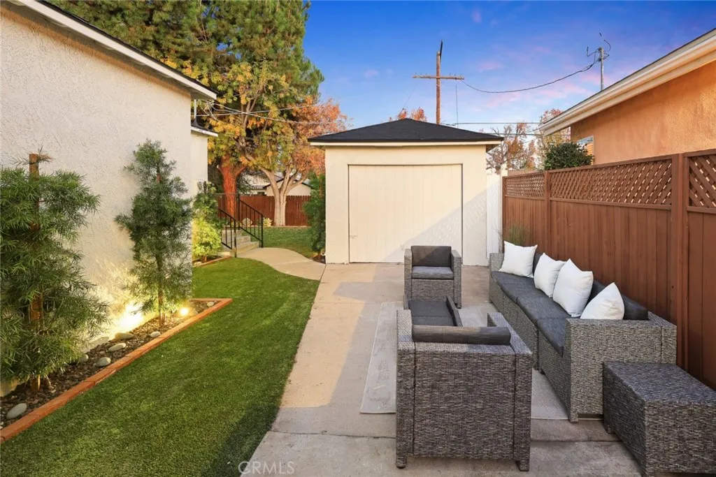 Additional image 33 of 5052 Newcastle, Encino, CA 91316