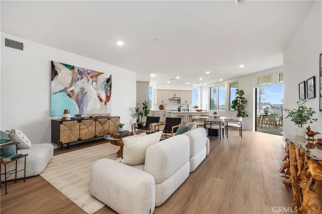 Additional image 15 of 414 Main St Unit 300, Huntington Beach, CA 92648