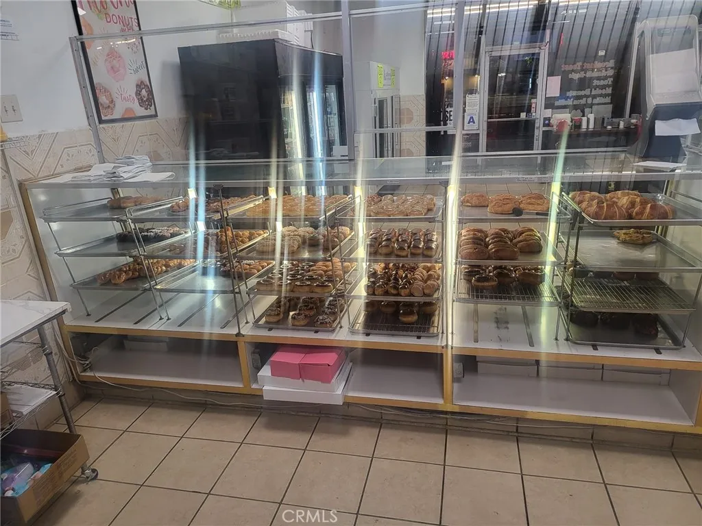 Additional image 13 of 115 E Stetson Avenue, Hemet, CA 92543