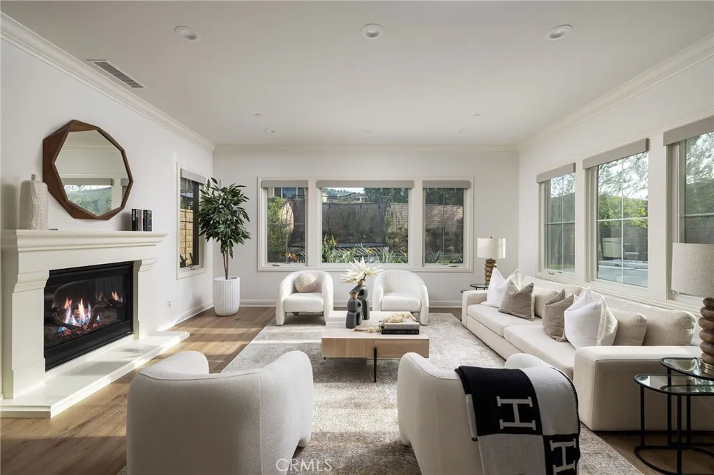 Additional image 20 of 114 Great Oak, Irvine, CA 92602