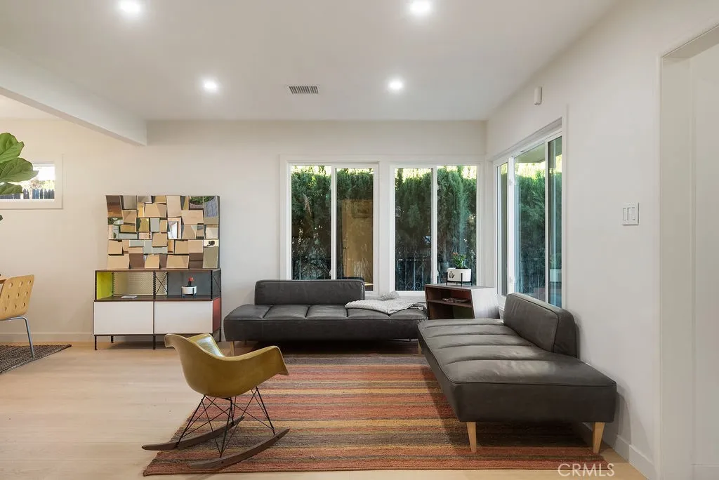 Additional image 43 of 11623 S Dehn Ave, Inglewood, CA 90303