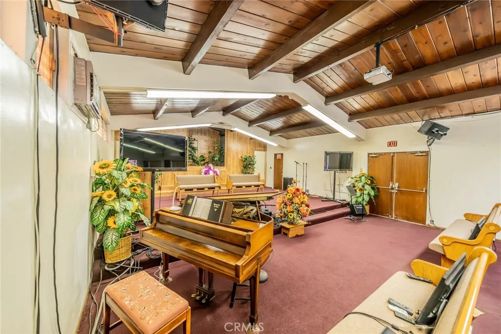 Additional image 67 of 711 W C St, Colton, CA 92324