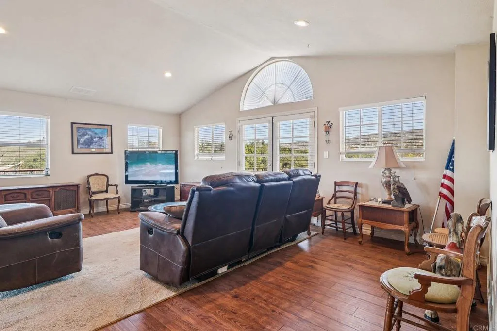 Additional image 11 of 25749 Potrero Valley Road, Potrero, CA 91963