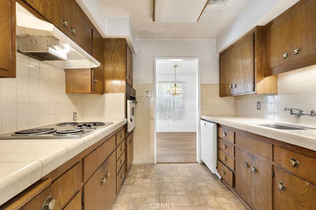 Additional image 40 of 338 N Mariposa St, Burbank, CA 91506