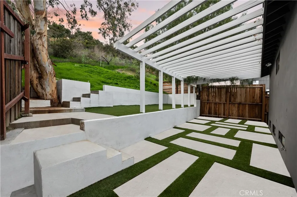 Additional image 46 of 3947 Sumac Drive, Sherman Oaks, CA 91403