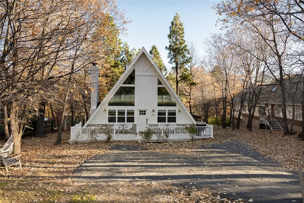 Additional image 2 of 987 Tirol Lane, Lake Arrowhead, CA 92352