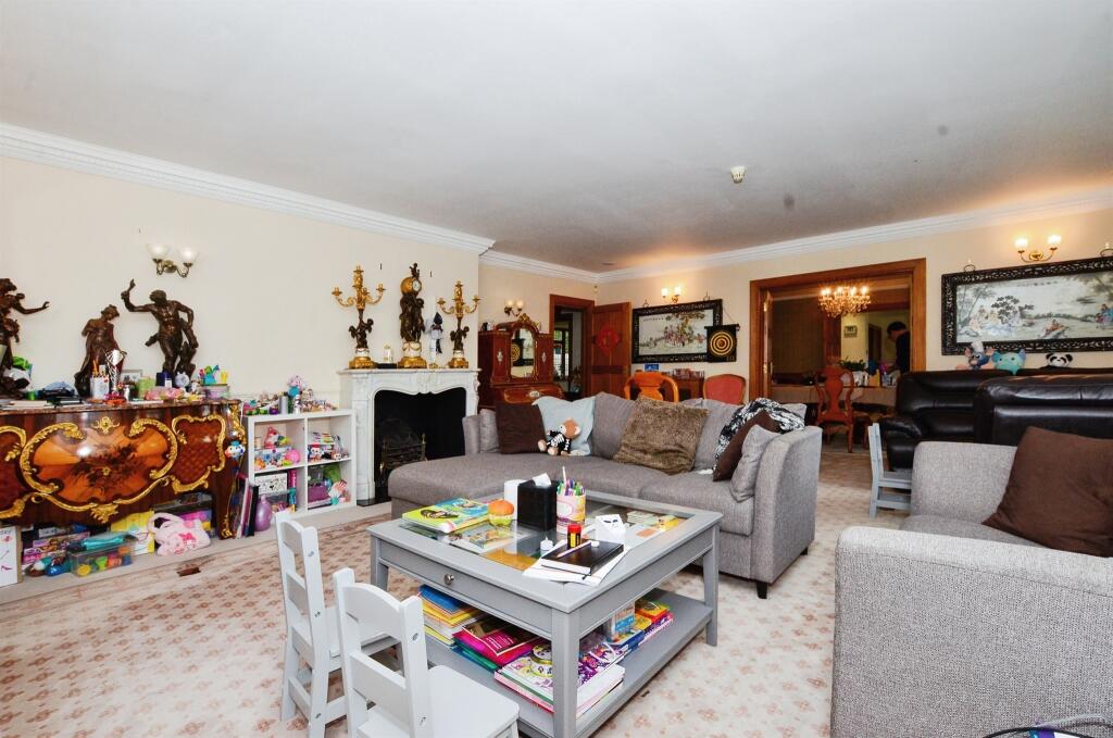 Additional image 25 of West Common Close, Harpenden