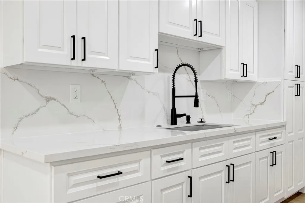 Additional image 10 of 17303 Chatsworth Street Unit 4, Granada Hills, CA 91344