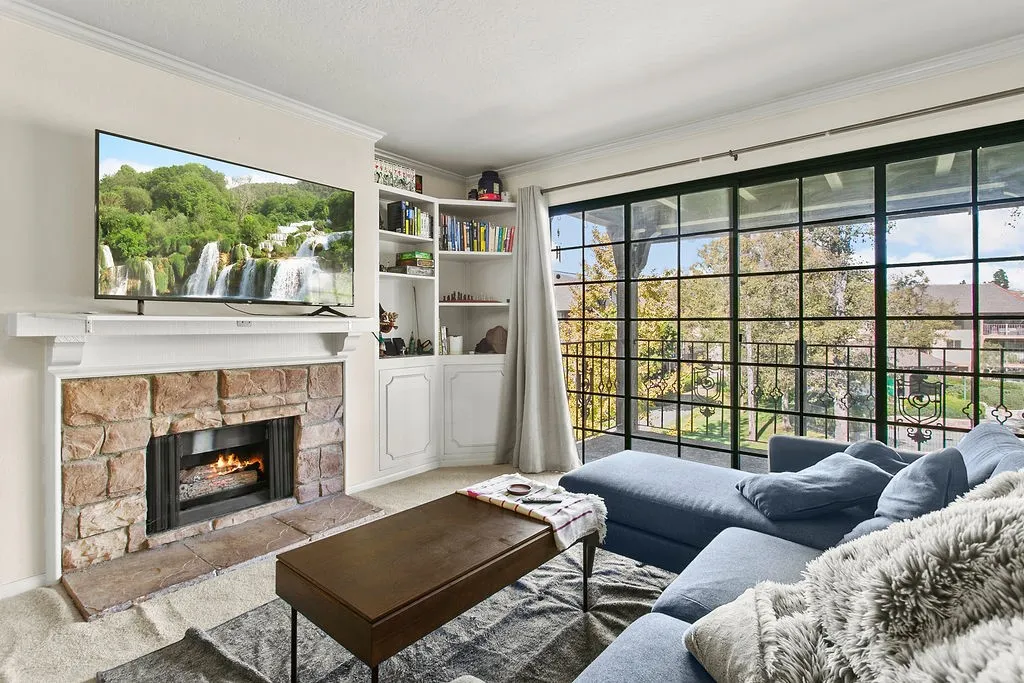 Additional image 4 of 3683 S Bear St Unit J, Santa Ana, CA 92704