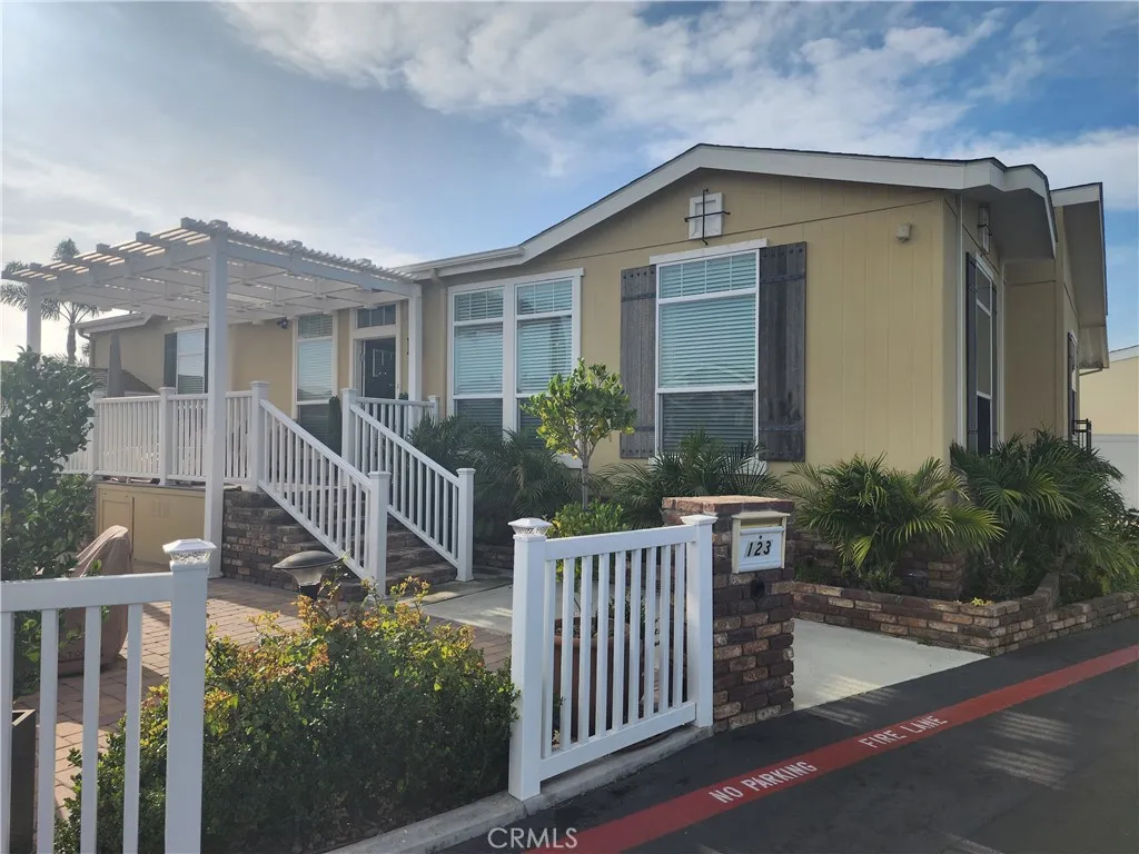 Additional image 2 of 16222 Monterey Ln, Huntington Beach, CA 92649