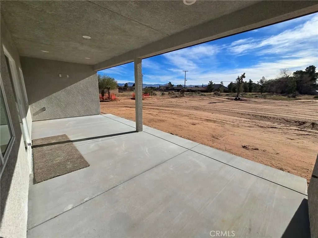 Additional image 56 of 20401 Tonawanda Road, Apple Valley, CA 92307