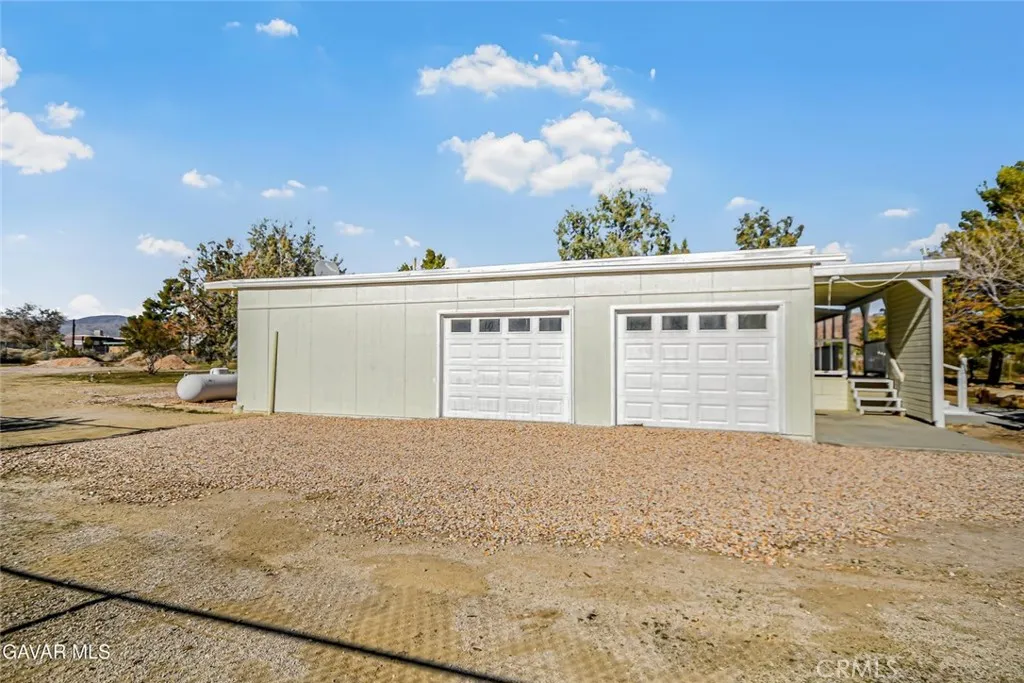 Additional image 3 of 5081 62nd Street W, Rosamond, CA 93560