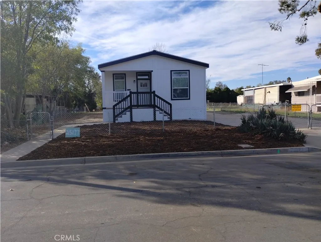 Additional image 2 of 25177 Avenida Valencia, Homeland, CA 92548