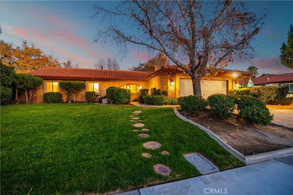 Additional image 7 of 43034 Cherbourg Ln, Lancaster, CA 93536