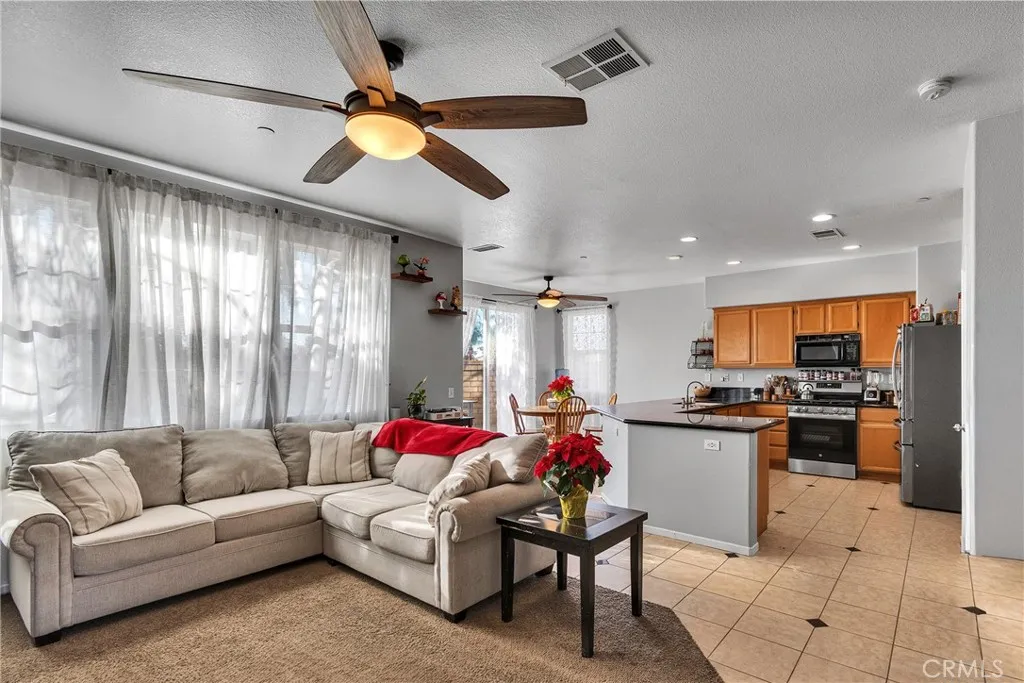 Additional image 2 of 1607 Perennial Court, Perris, CA 92571