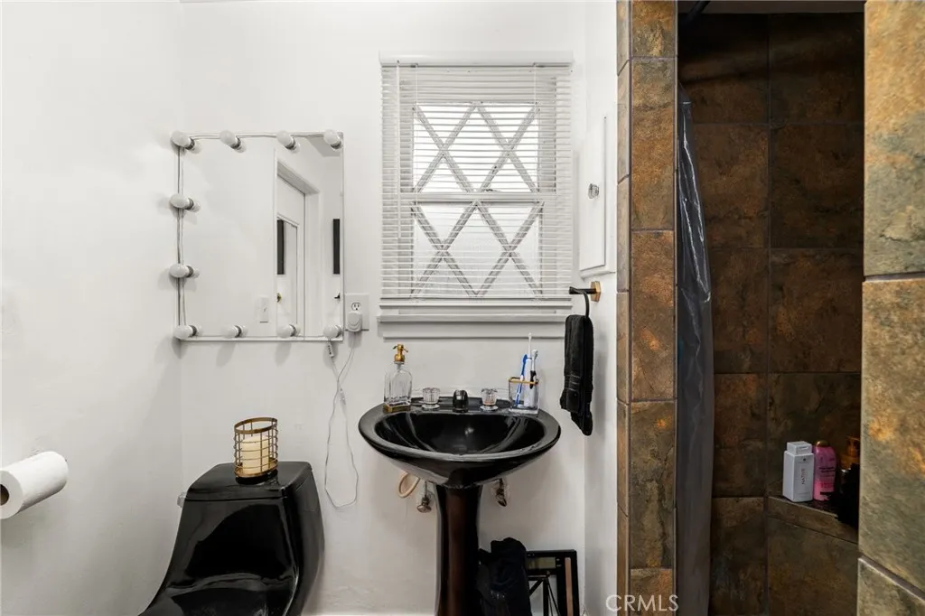 Additional image 25 of 714 E Baseline Rd, San Dimas, CA 91773