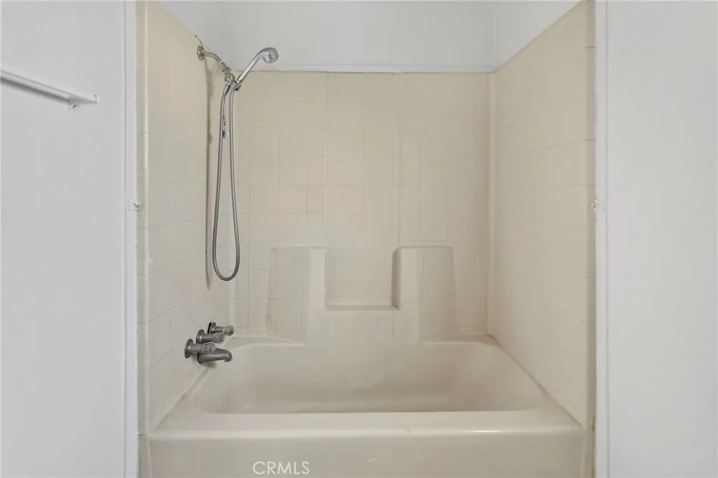 Additional image 51 of 16473 Green Tree Boulevard Unit 21, Victorville, CA 92395