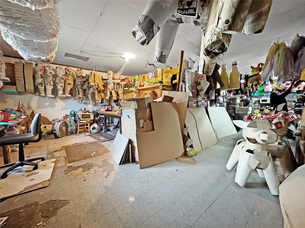 Additional image 53 of 348 W Vernon Avenue, Los Angeles, CA 90037