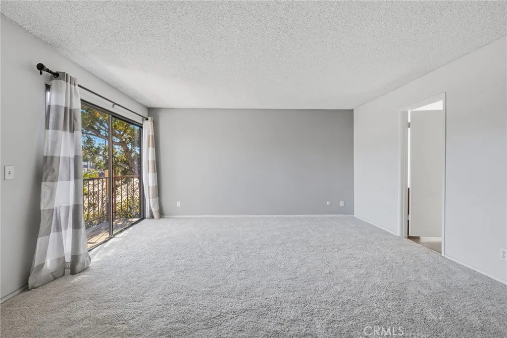 Additional image 47 of 7231 Balboa Boulevard Unit A, Lake Balboa, CA 91406