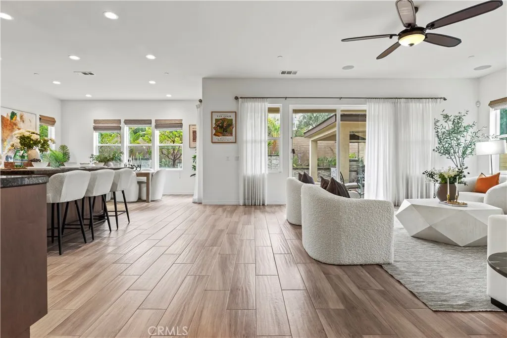 Additional image 5 of 164 Newall, Irvine, CA 92618