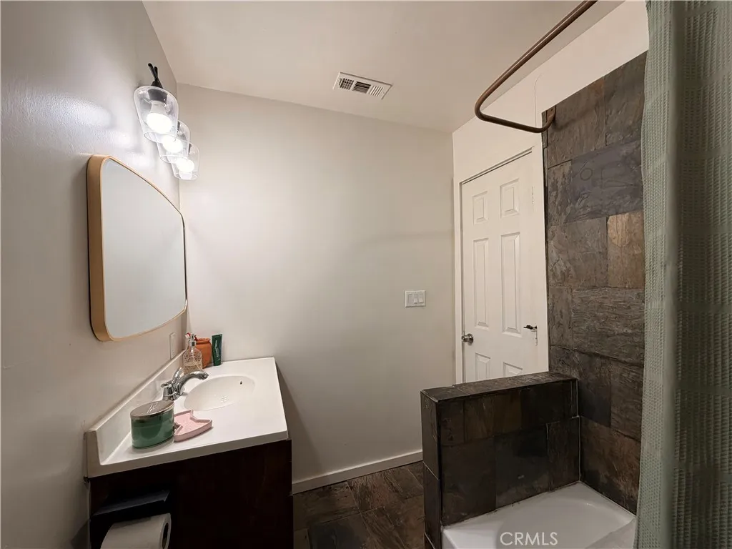 Additional image 35 of 30009 Hunstock St, Castaic, CA 91384