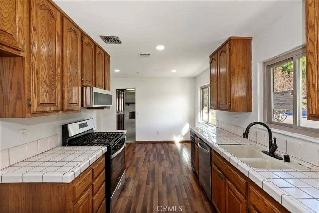 Additional image 26 of 7150 Clydesdale St, Highland, CA 92346