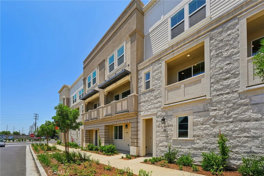 Property image for 151 Towns Avenue, Upland, CA 91786