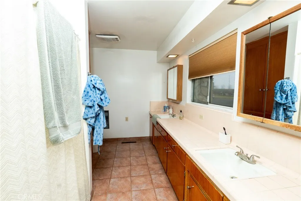 Additional image 91 of 25565 Road 13, Chowchilla, CA 93610