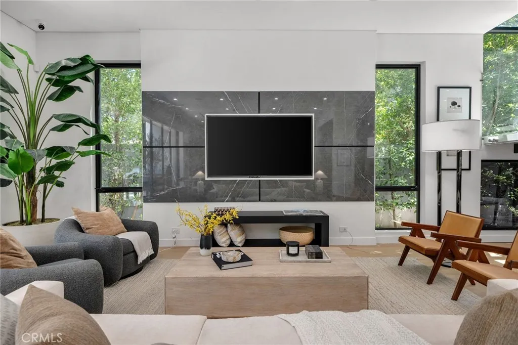 Additional image 73 of 15231 Greenleaf Street, Sherman Oaks, CA 91403