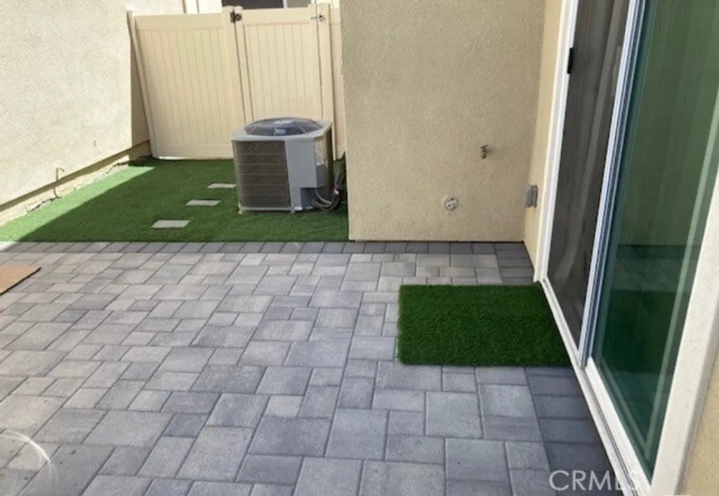 Additional image 4 of 17107 Zion Drive, Canyon Country, CA 91387