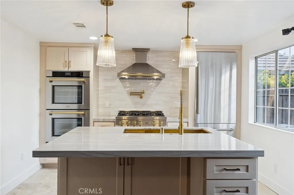 Additional image 15 of 19725 Collins Road, Canyon Country, CA 91351