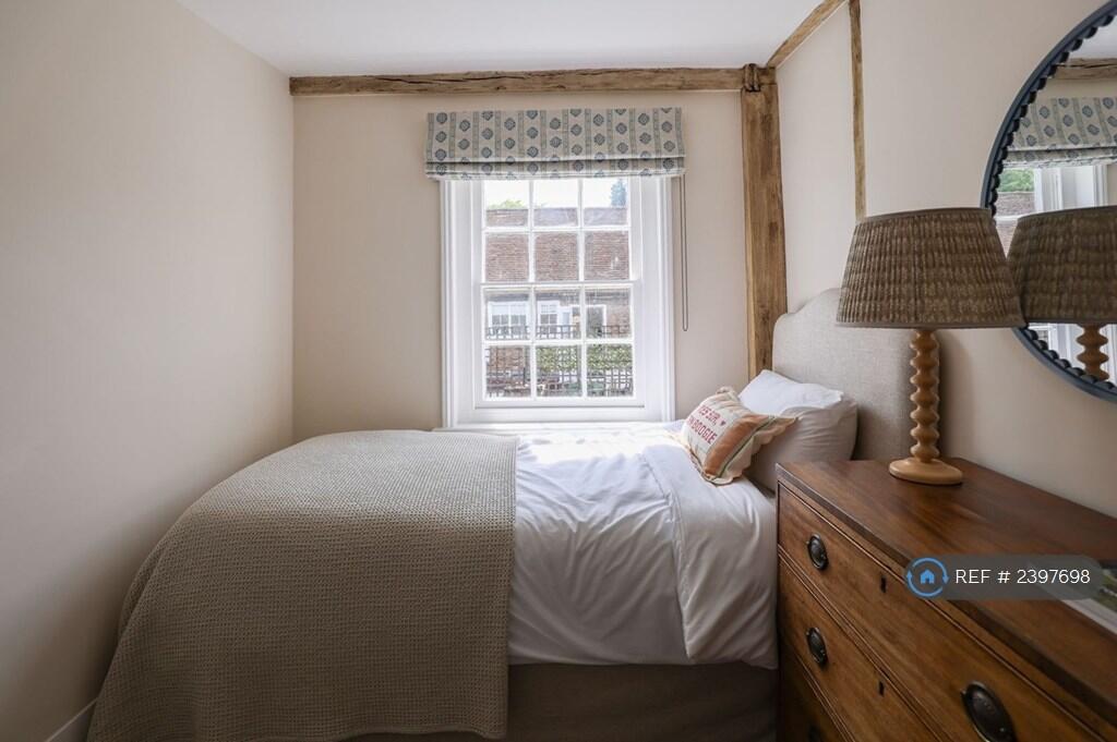 Additional image 7 of High Street, Harpenden, AL5