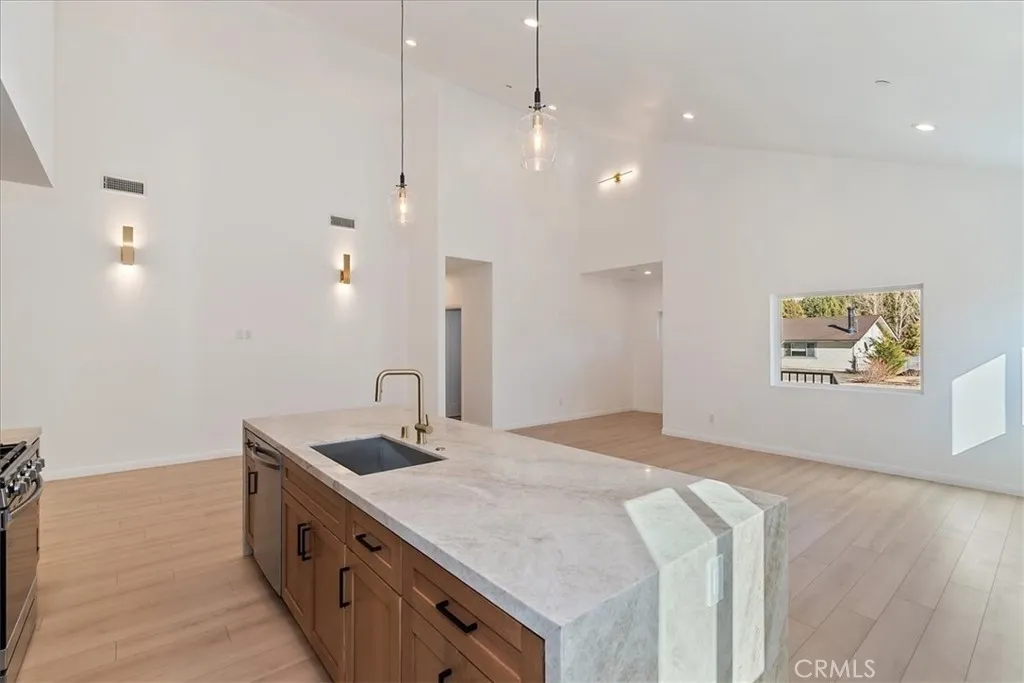 Additional image 10 of 304 San Anselmo, Big Bear City, CA 92314