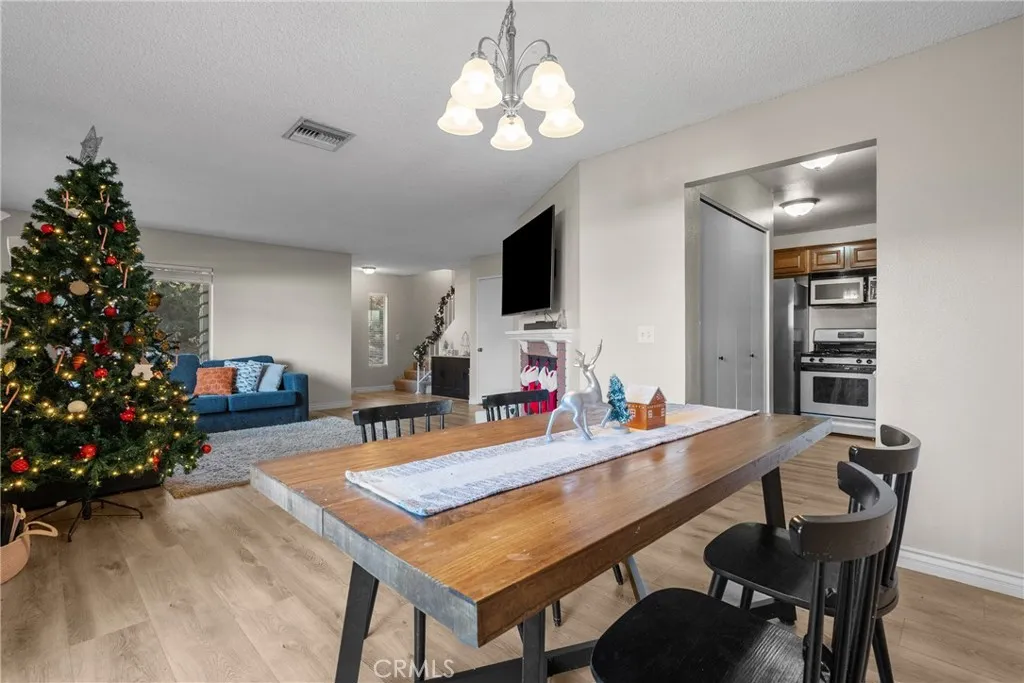 Additional image 16 of 31363 The Old Road Unit A, Castaic, CA 91384