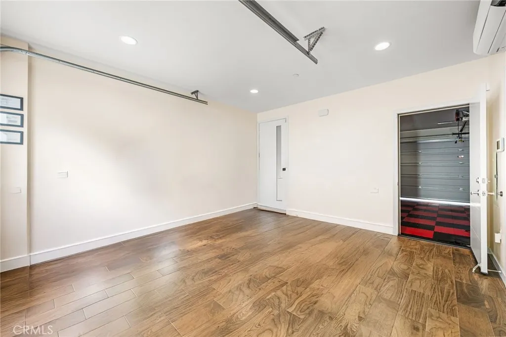 Additional image 39 of 143 Mercer, Costa Mesa, CA 92627