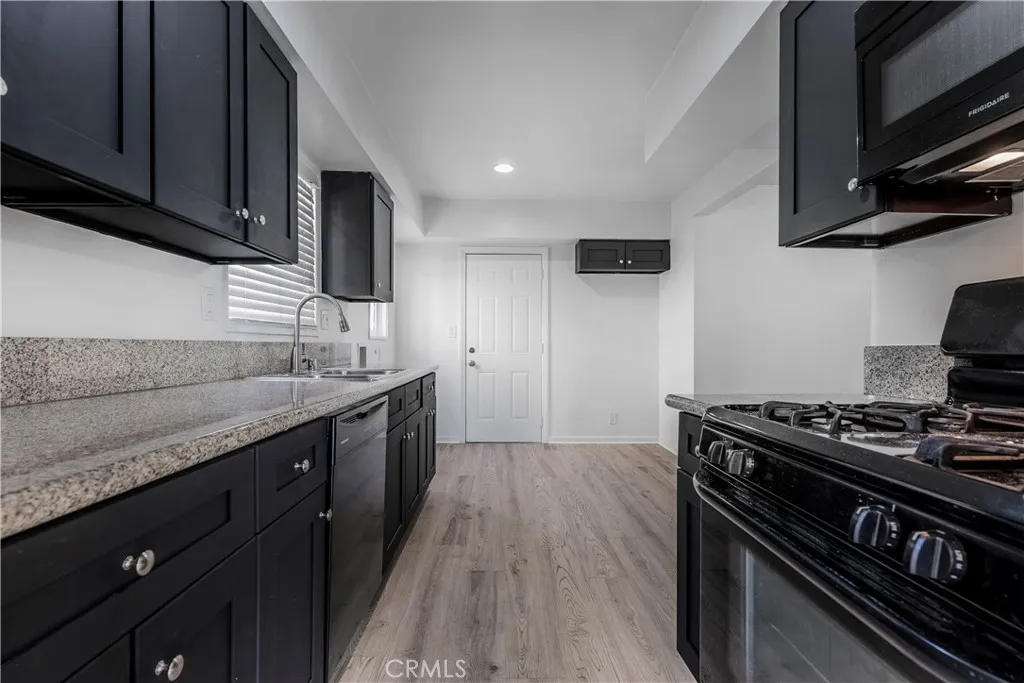 Additional image 36 of 2916 Halldale, Los Angeles, CA 90018