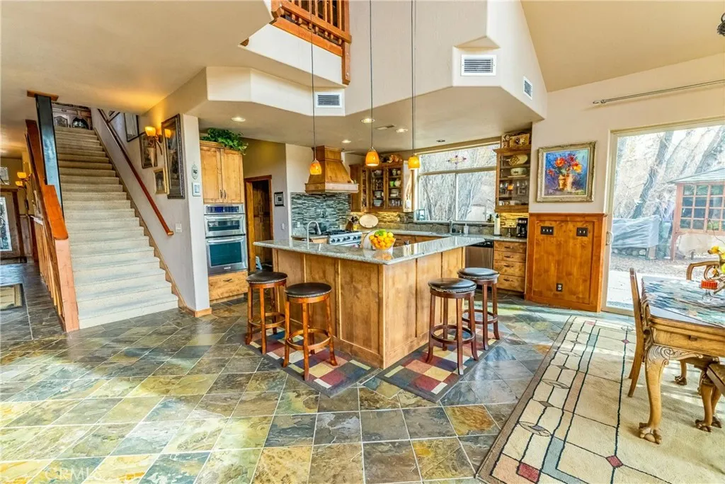 Additional image 9 of 39255 Seminole Dr, Fawnskin, CA 92333