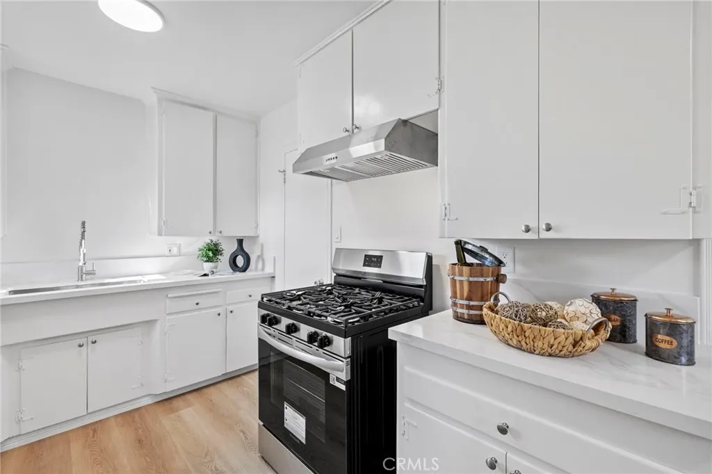 Additional image 18 of 2100 W Valencia Drive, Fullerton, CA 92833