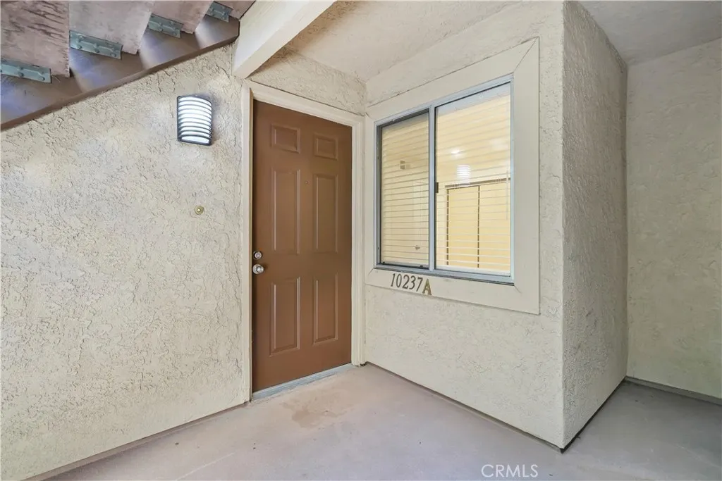 Additional image 4 of 10237 De Soto Unit A, Chatsworth, CA 91311