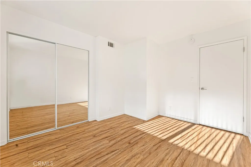 Additional image 7 of 20327 Saticoy Street Unit 102, Winnetka, CA 91306