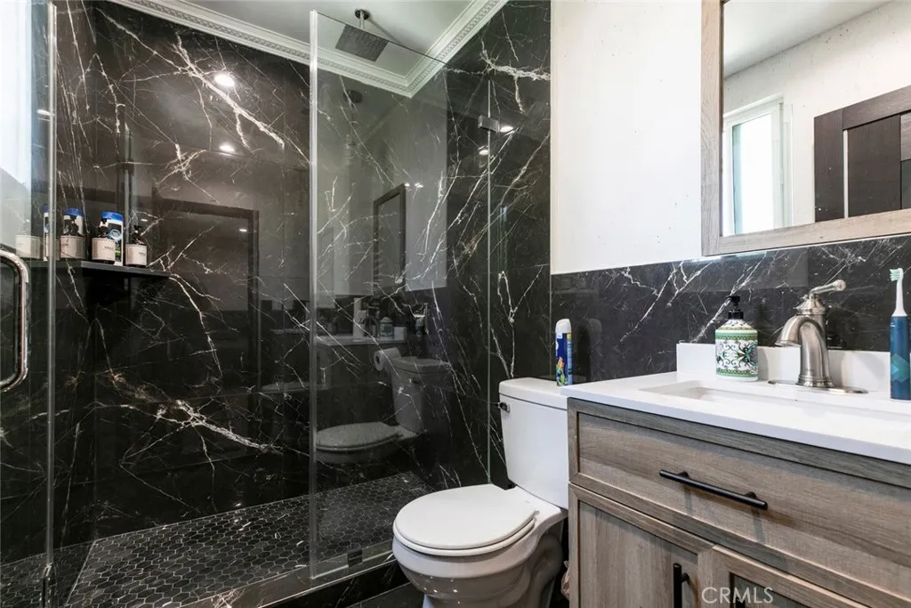 Additional image 38 of 17800 Raymer Street, Sherwood Forest, CA 91325