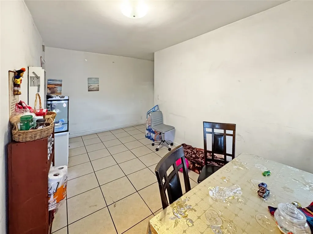 Additional image 61 of 348 W Vernon Avenue, Los Angeles, CA 90037