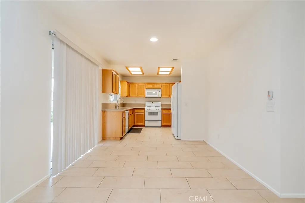 Additional image 6 of 13686 Sylvan Oaks Road, Victorville, CA 92392