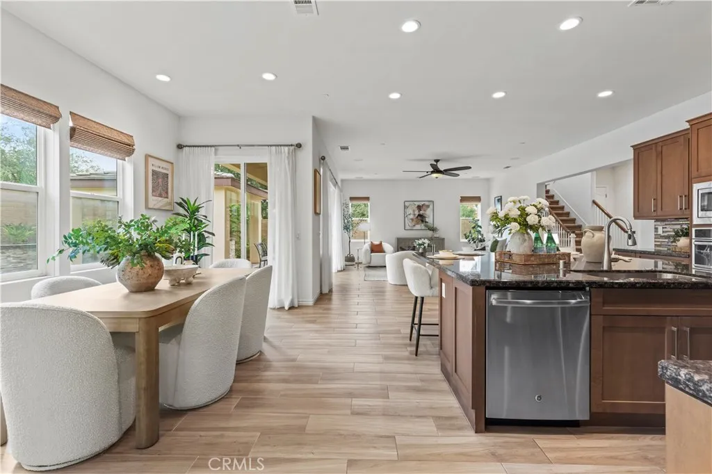 Additional image 12 of 164 Newall, Irvine, CA 92618