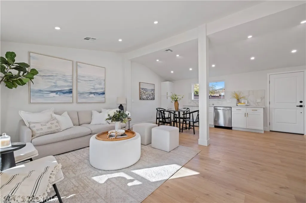 Additional image 28 of 19017 Drycliff Street, Canyon Country, CA 91351