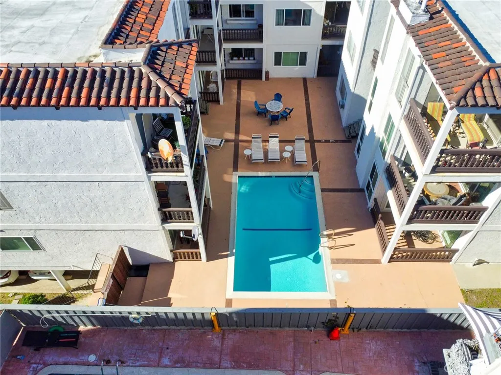 Additional image 8 of 6124 Buckingham Pkwy, Culver City, CA 90230