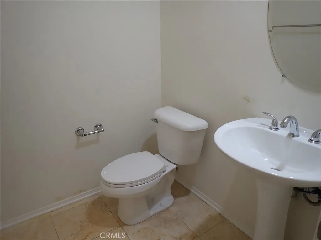 Additional image 36 of 55 Essex Ln, Irvine, CA 92620